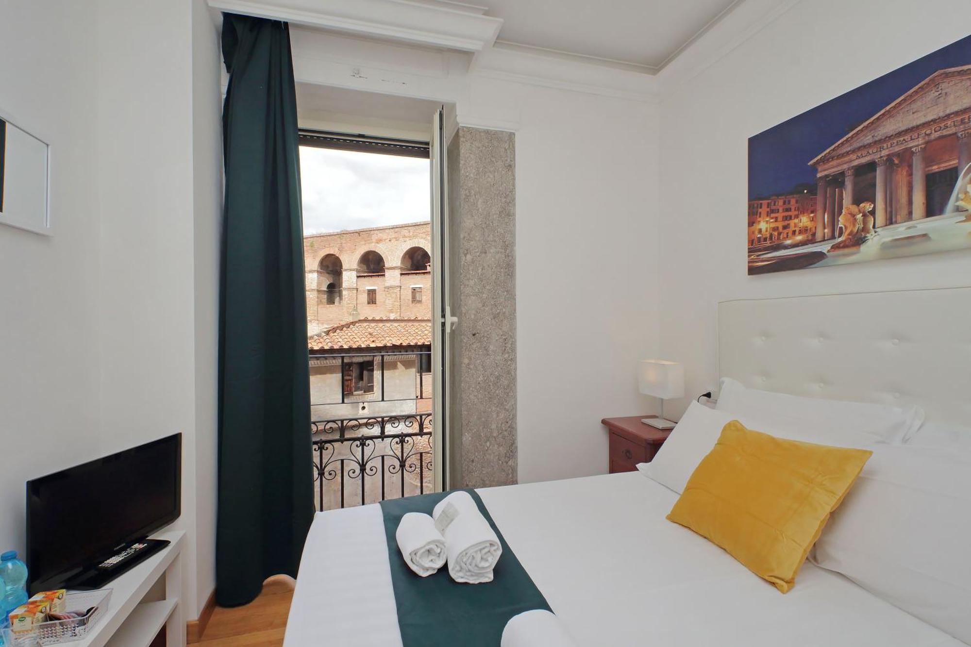 Romulus Rooms Bagian luar foto